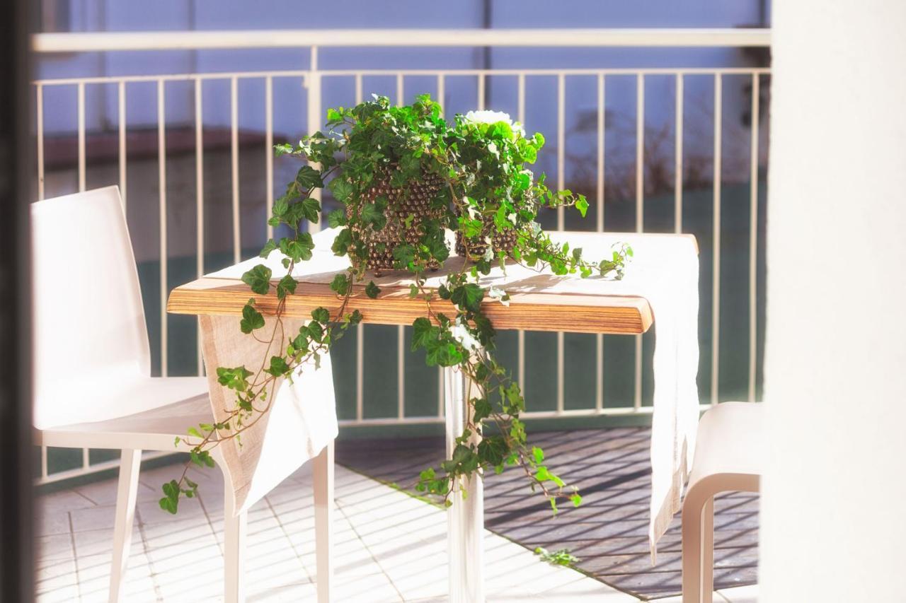 Residenza Alma Aparthotel Riccione Kültér fotó